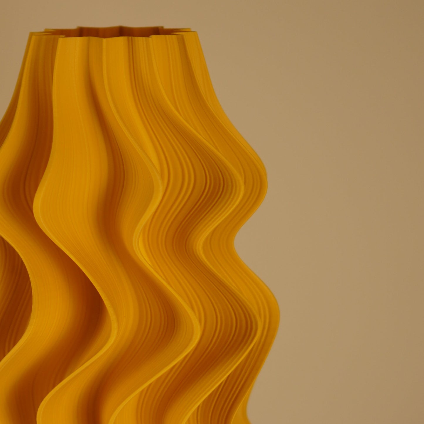 Iris Medium in Golden Yellow — Colour Test / Seconds