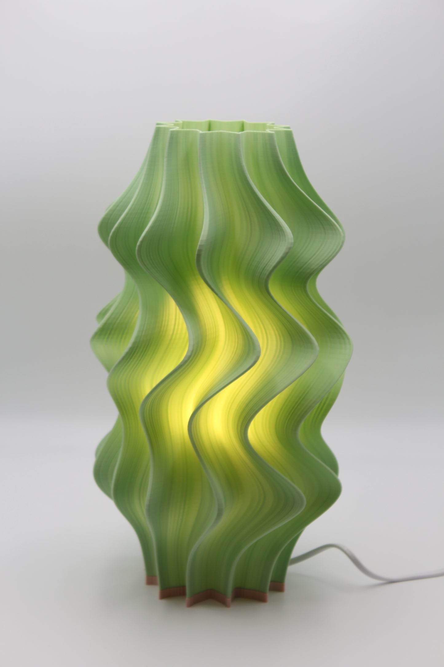 Iris Lamp – Pistachio Test Edition