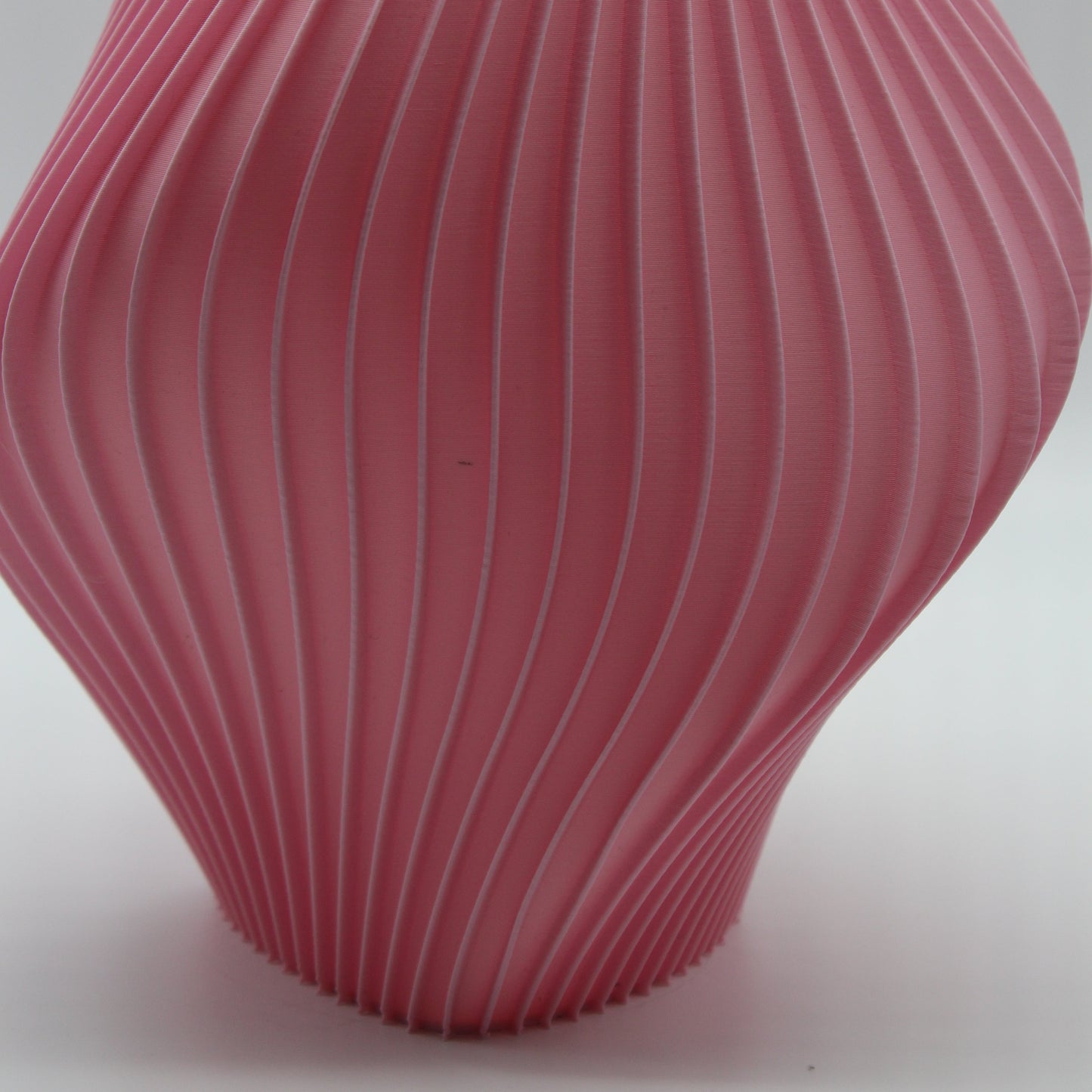 Pleat Lamp – Flamingo (Seconds Edition)