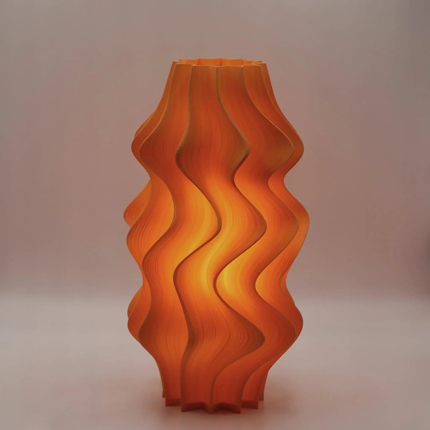 Iris Lamp Namami, Iris Lamp – handcrafted lighting piece with organic curves