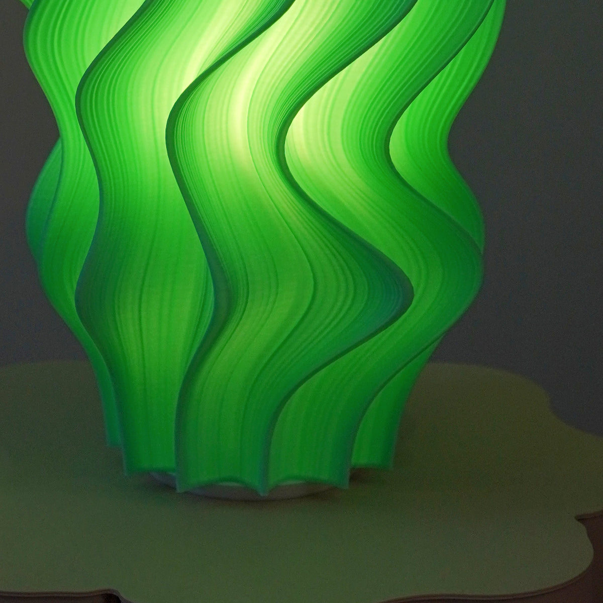 Neon Iris Table Lamp - Studio Edition | SE024 - detail 2