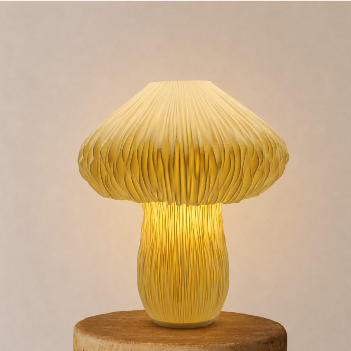 Creme lamp on