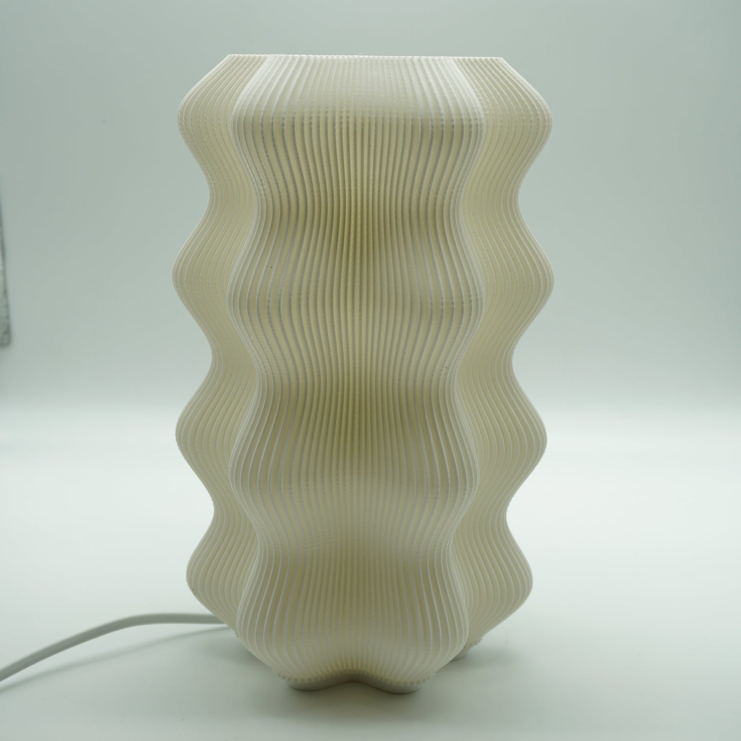 Harp Lamp – Creme - Seconds