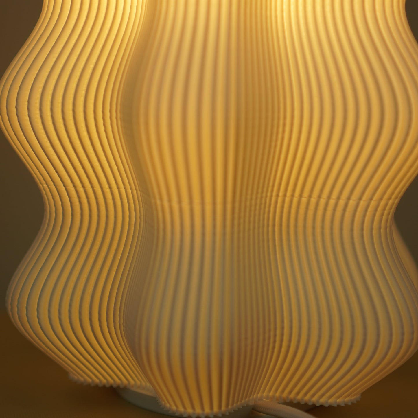 Harp Lamp – Creme - Seconds