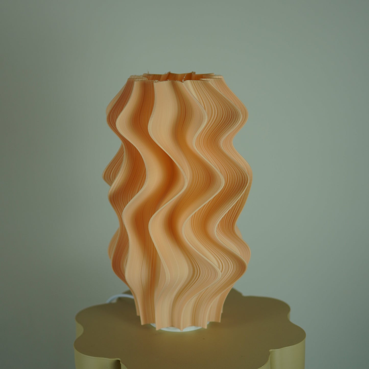 Light Peach Iris — Fragment Edition / Seconds