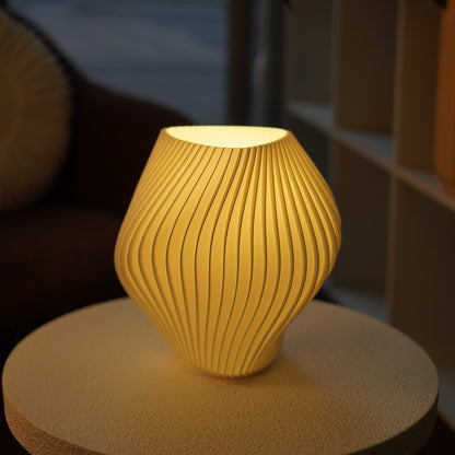 Medium Crème Pleat Lamp – Fragment | OS024