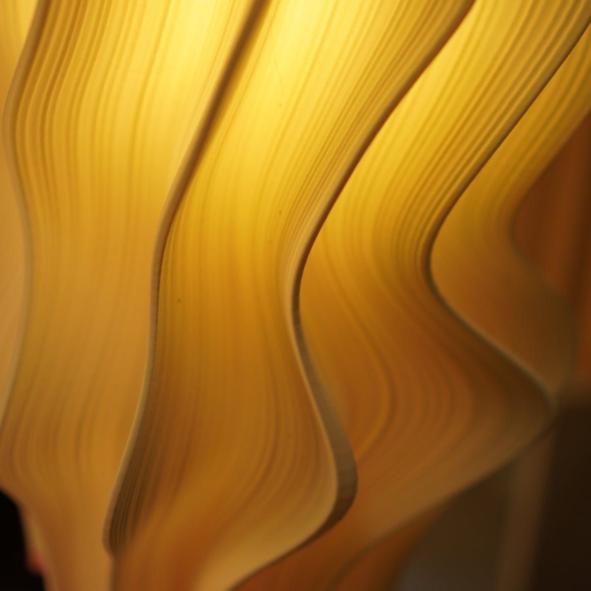 Crème Iris Floor Lamp – Seconds | OS043