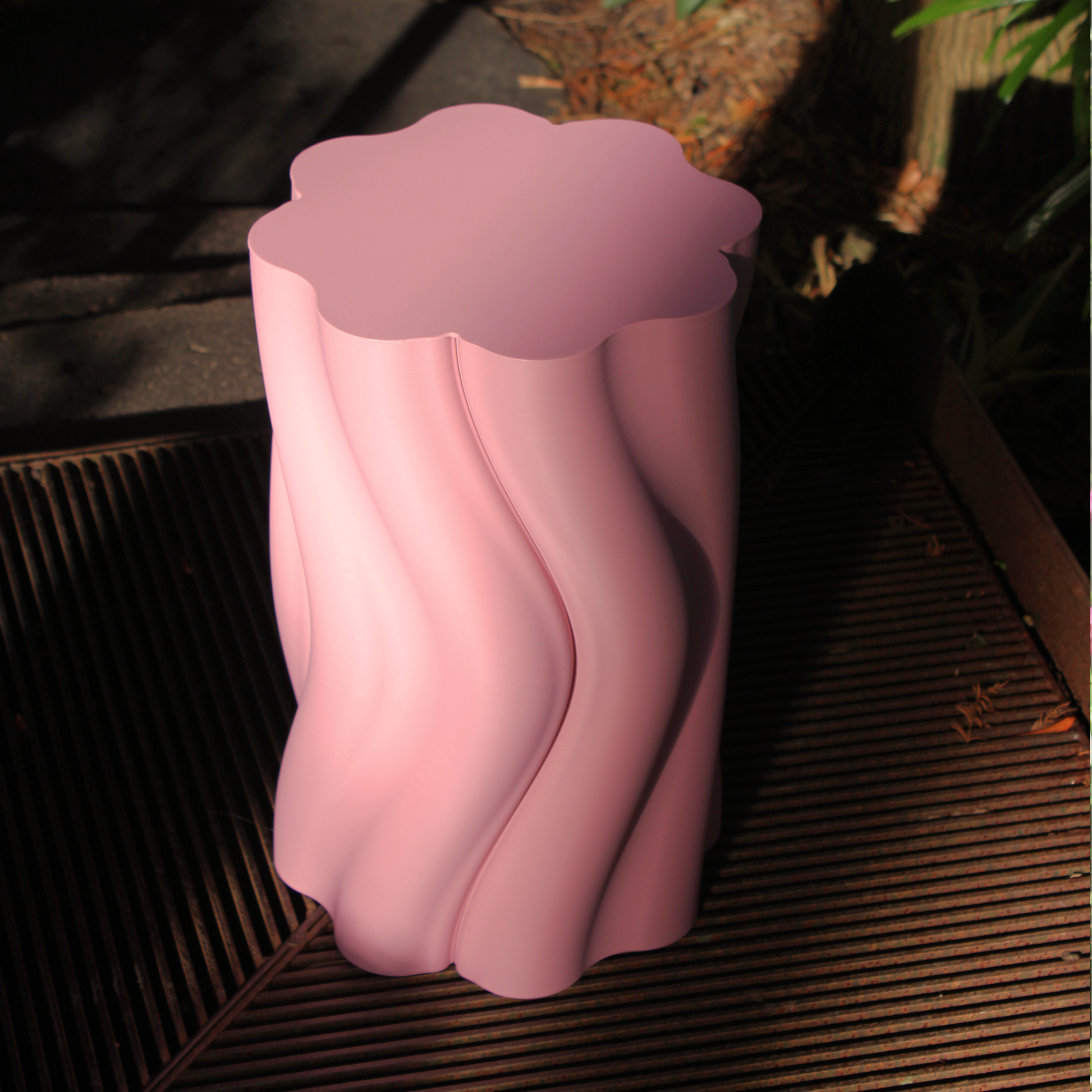 Dune Side Table in Pink sand matte finish – sculptural 3D printed furniture inspired by sand dunes.