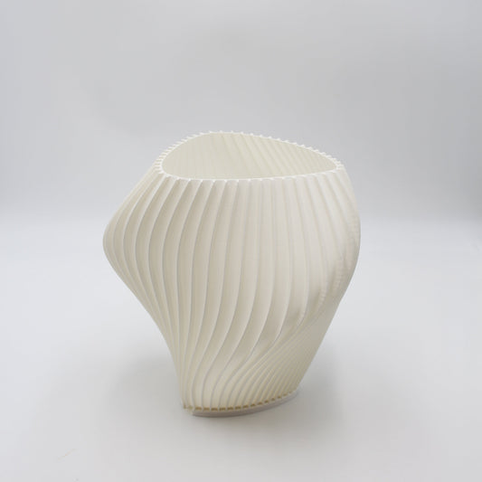 Medium Pleat — Creme Seconds (Fragment Edition)