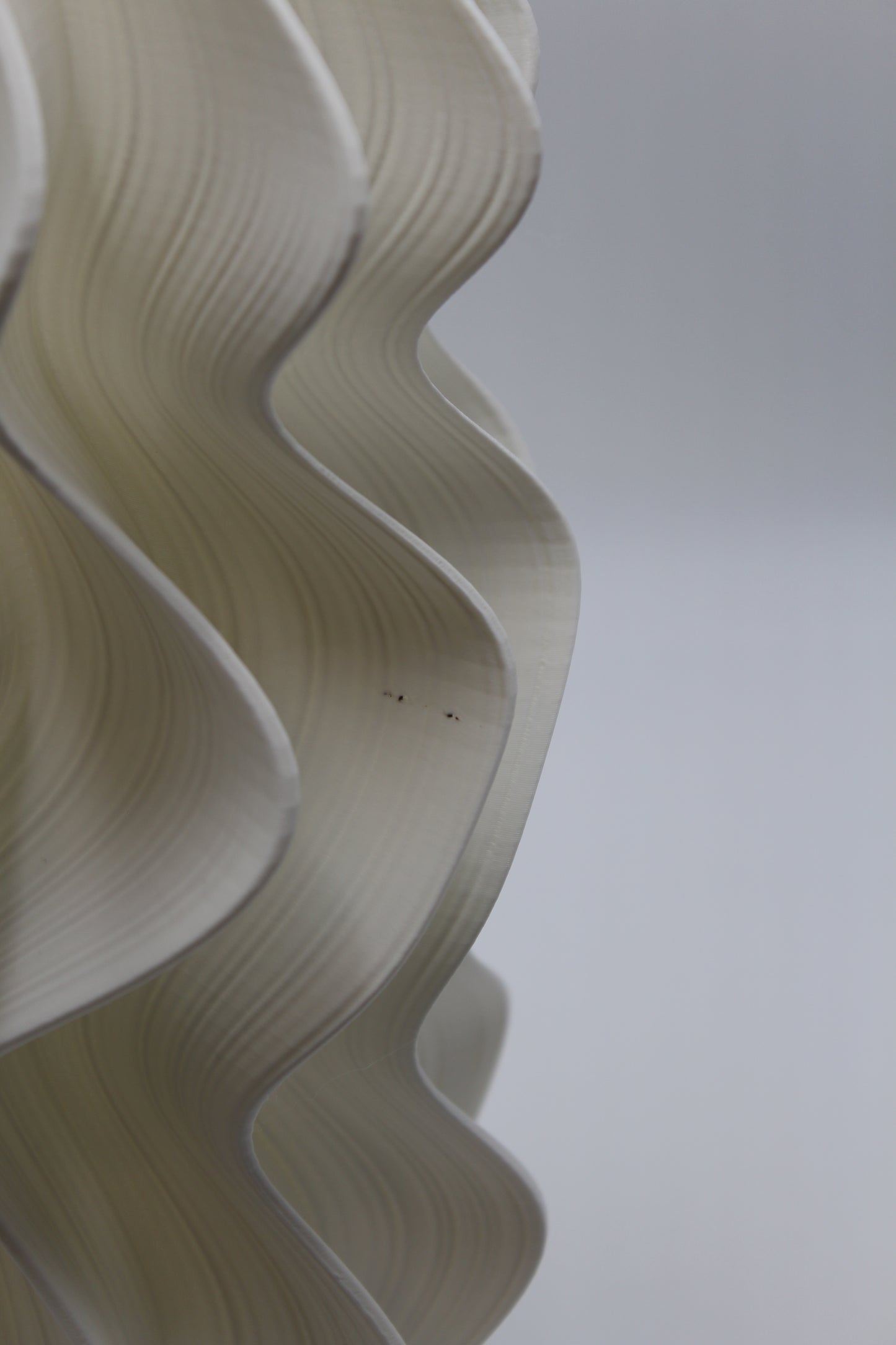 Iris Lamp – Creme (Seconds Edition – Creme 3)