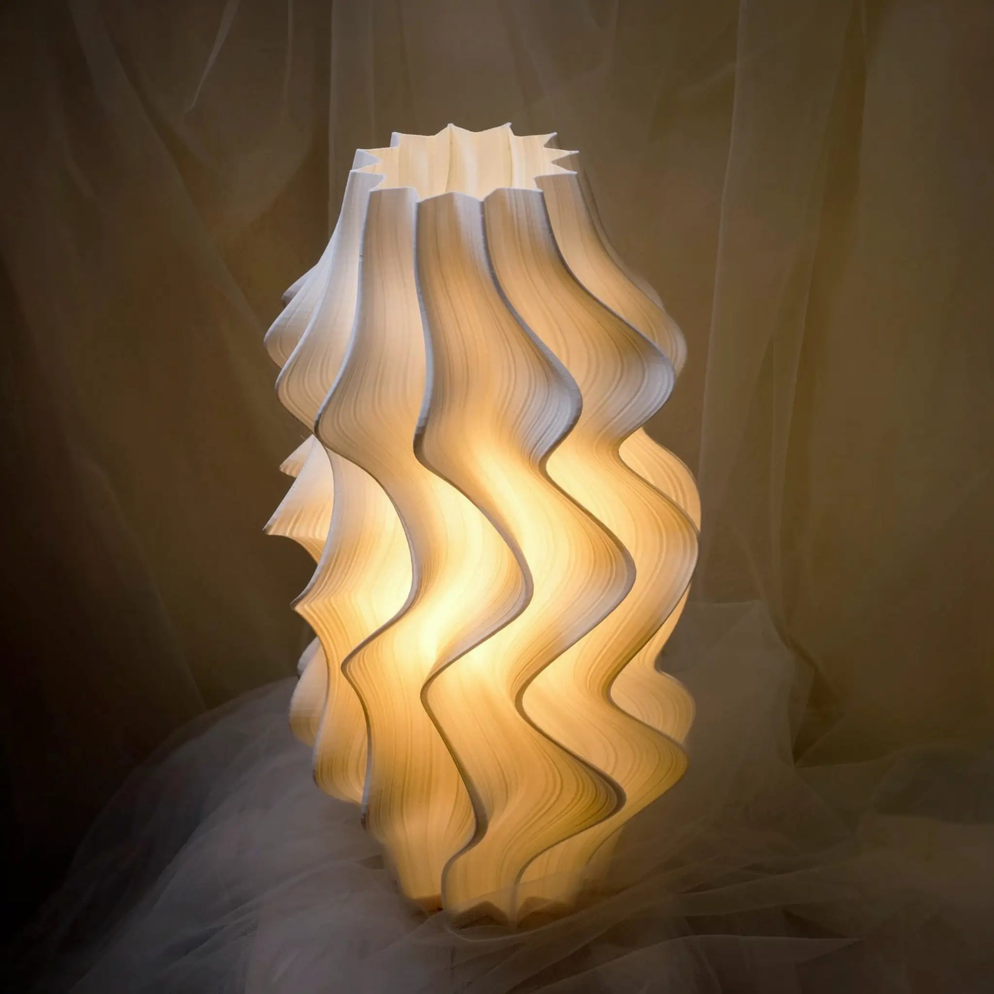 Iris Lamp Namami, Close-up of Iris Lamp petal-like contours and finish