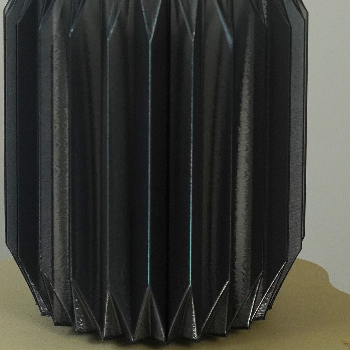 Ori Noir Table Lamp - Studio Edition | SE001 - detail 1
