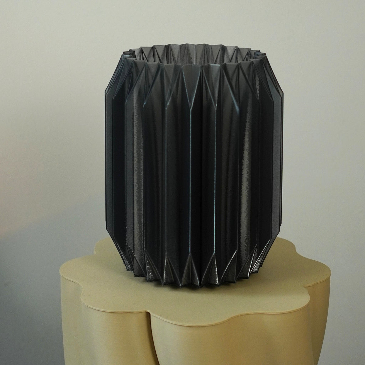 Ori Noir Table Lamp - Studio Edition off