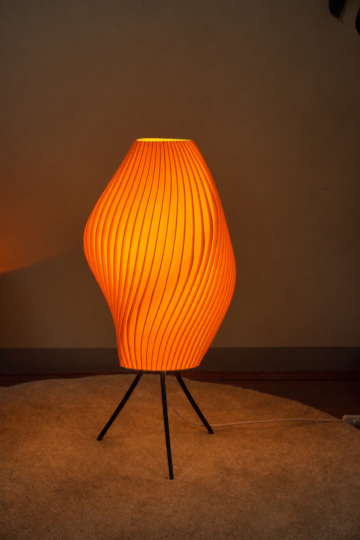 Mandarin Pleat Floor Lamp illuminated colour preview